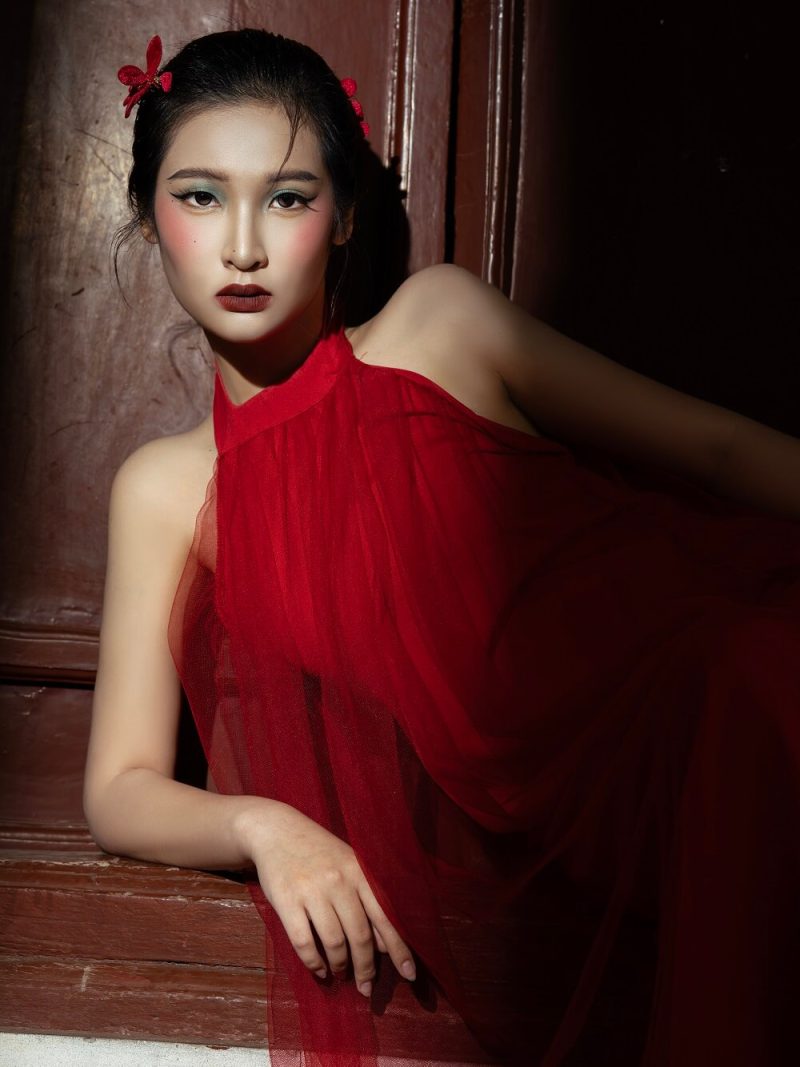 Chàng Rể Ẩn Danh Là Vua Bài